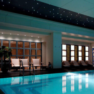 wellness beleuchting Sternenhimmel Schwimbad
